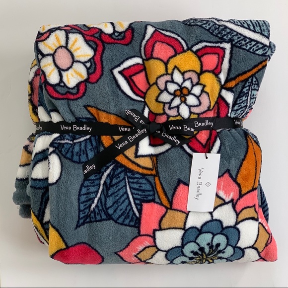 Vera Bradley Other - Vera Bradley Tropical Evening Throw Blanket 80X50”